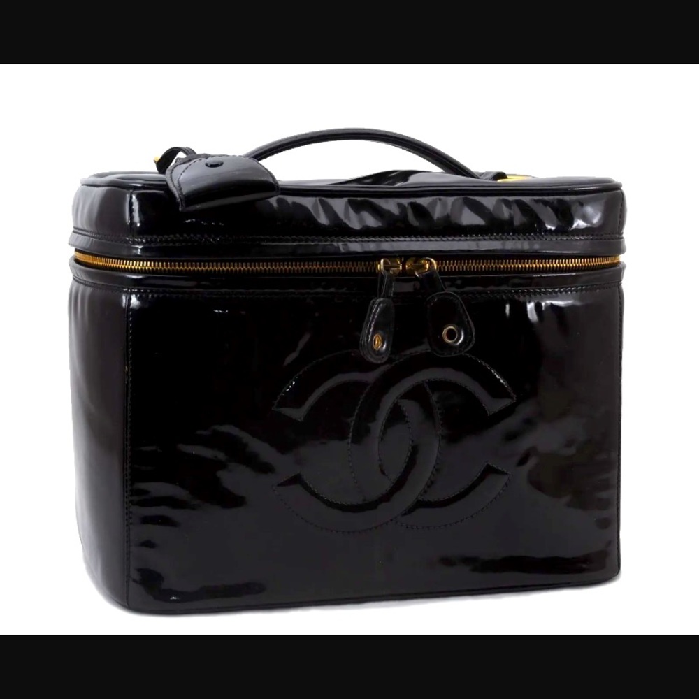 💯 Authentic Chanel Vanity Case